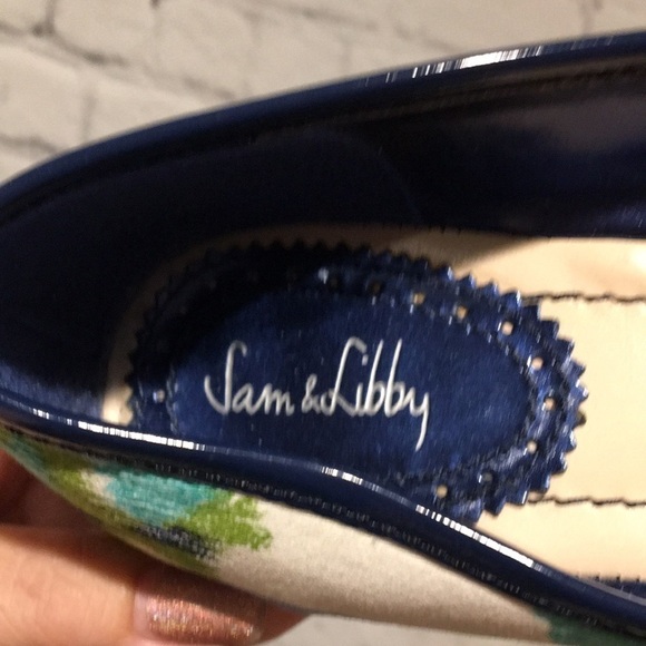 Sam & Libby navy floral flats size 6 1/2 - Picture 3 of 8